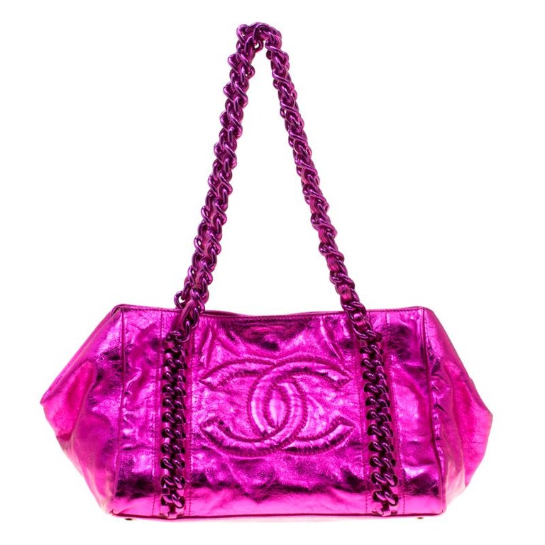 Chanel Metallic Pink Leather Modern Chain East West Tote For Sale at 1stdibs