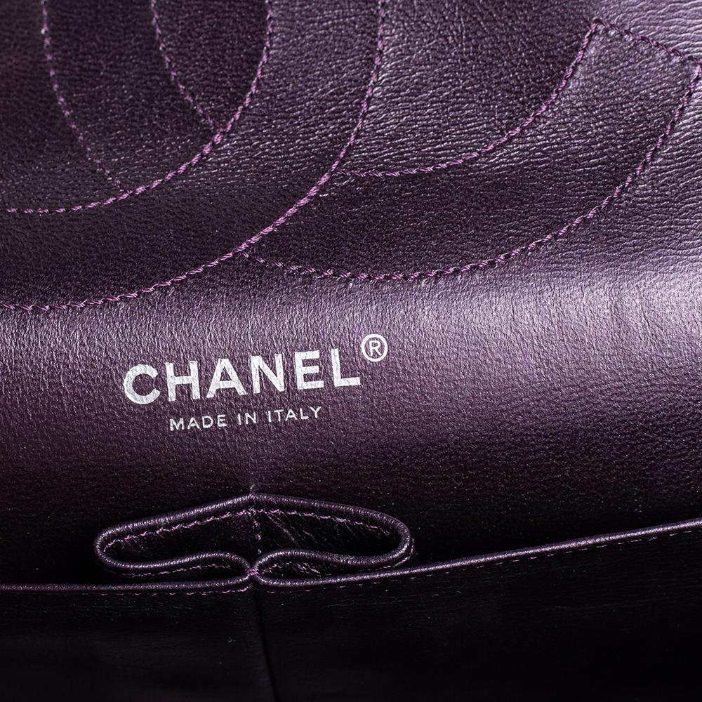 Chanel Metallic Purple Quilted Leather Reissue 2.55 Classic 228 Flap Bag In Good Condition In Dubai, Al Qouz 2