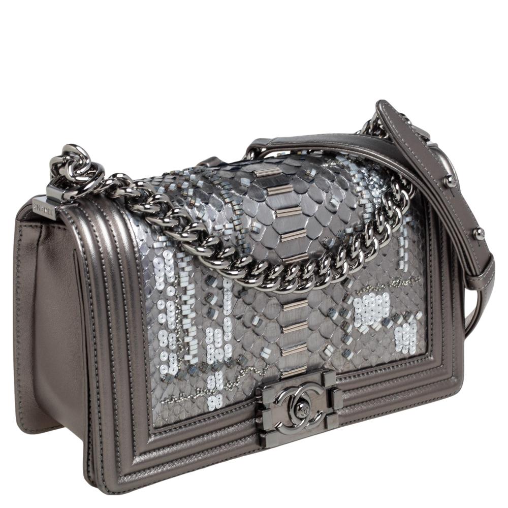 Chanel Metallic Python and Leather Medium Embellished Boy Flap Bag In Good Condition In Dubai, Al Qouz 2