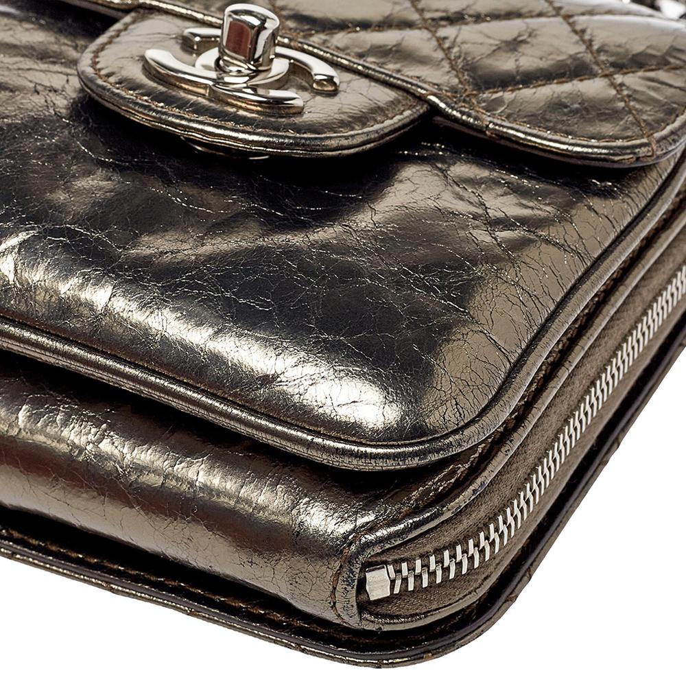 Chanel Metallic gesteppt gealtertes Leder Muscheln Brieftasche auf Kette 5