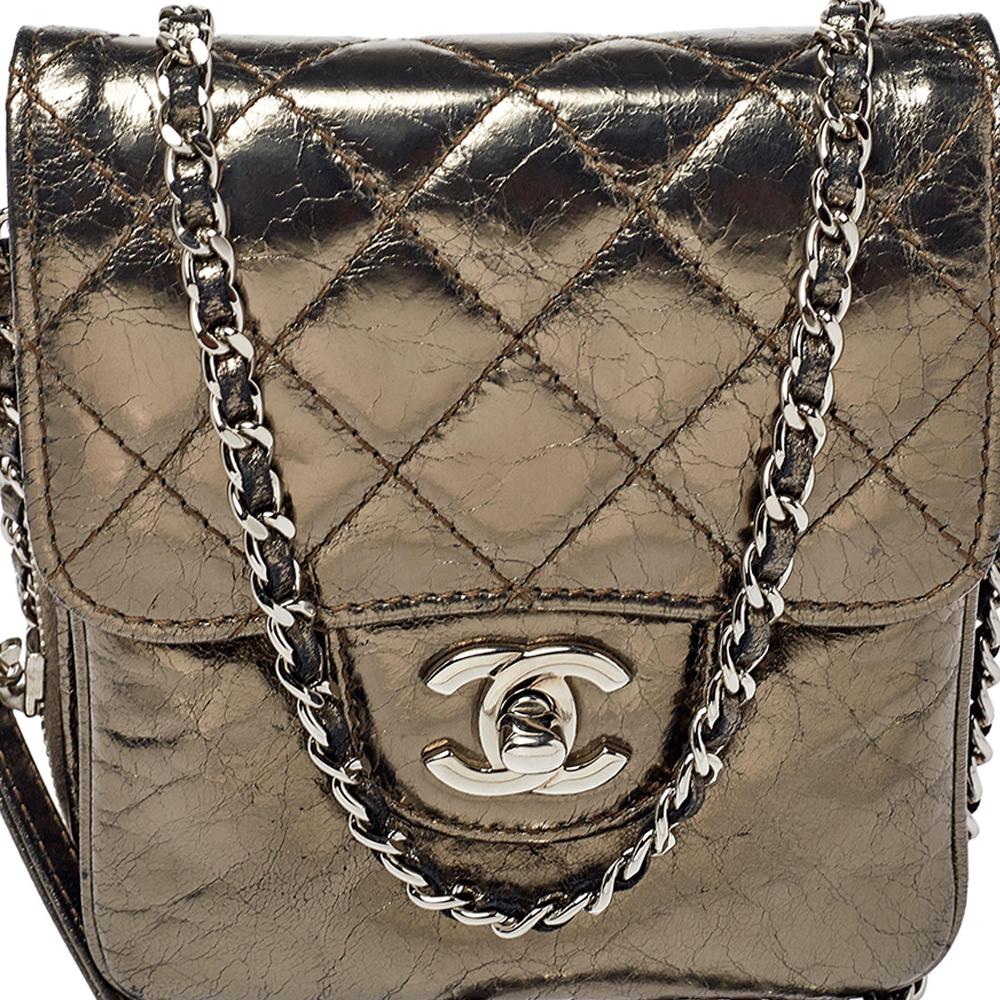 Chanel Metallic gesteppt gealtertes Leder Muscheln Brieftasche auf Kette 1