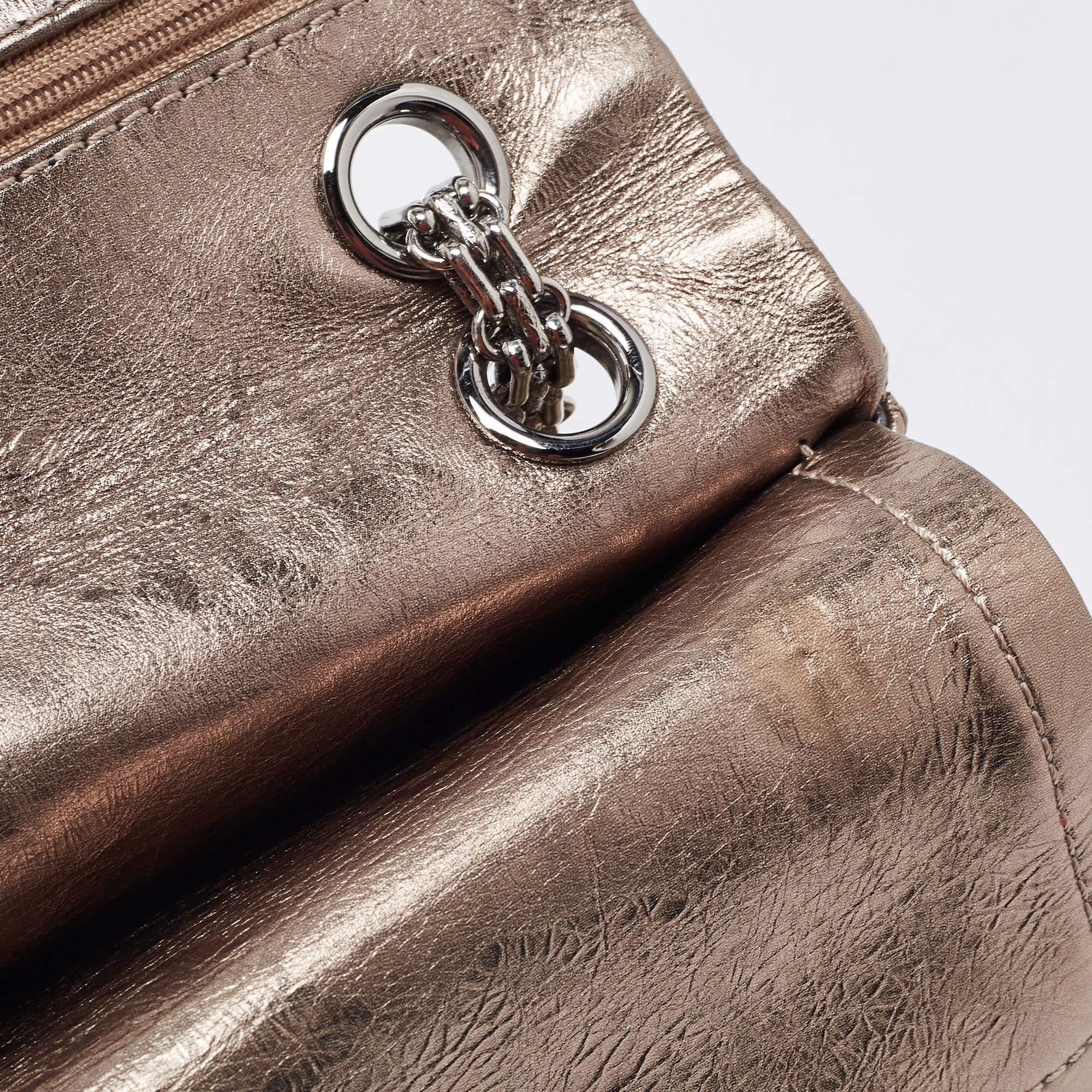Chanel Metallic Quilted Aged Leather Reissue 2.55 Classic 226 Klappentasche im Angebot 3