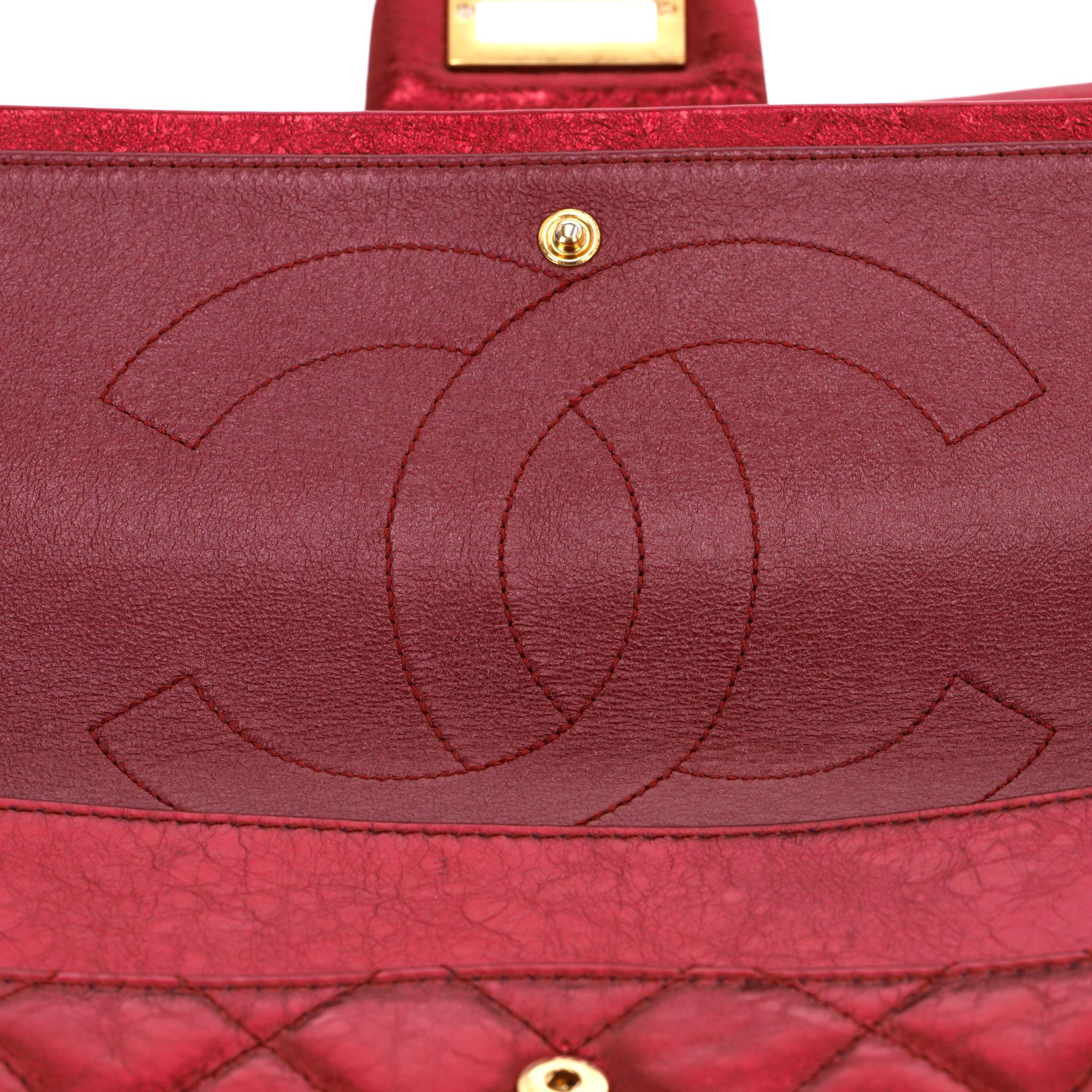 Chanel - Sac à rabat 2.55 Reissue 227 en cuir de veau matelassé métallisé en vente 2