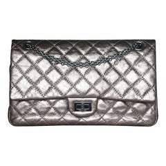 Chanel Metallic gesteppte Kalbsleder 2.55 Reissue Tasche mit doppelter Klappe