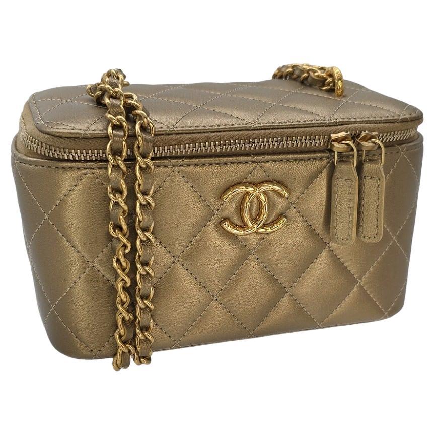 Chanel Metallic Quilted Lambskin Small Dynasty Vanity Case For Sale