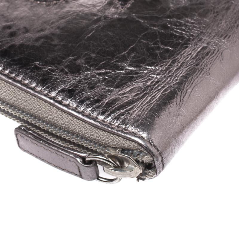 Chanel Metallic Silver Bow Embossed Crinkled Leather Zip Around Wallet Organizer 1