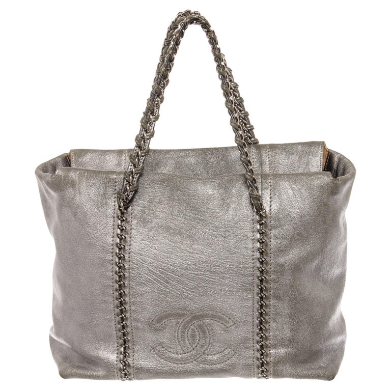 Chanel Metallic Silver CC Chain Tote Bag at 1stDibs