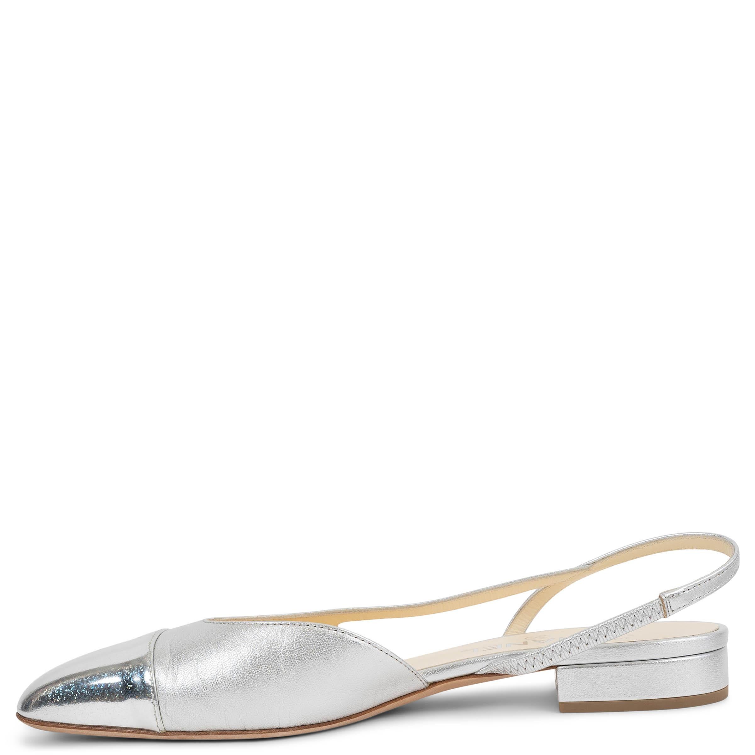 CHANEL metallic silber & irisierend 22C LEATHER SLINGBACK Flats Schuhe 39 (Silber) im Angebot
