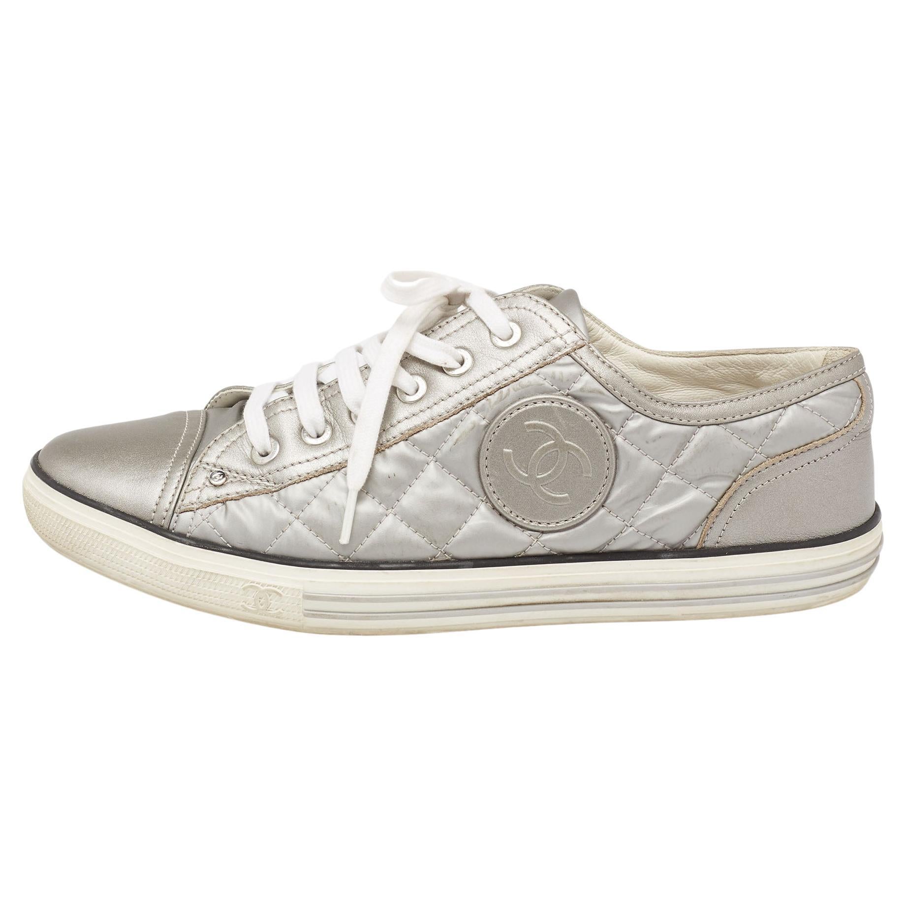 Chanel Metallic Silver Leather And Nylon CC Low Top Sneaker Size