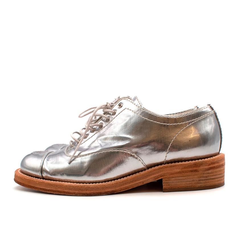 Chanel Metallic Silver Leather CC Brogues - Size  EU 38 In Excellent Condition In London, GB