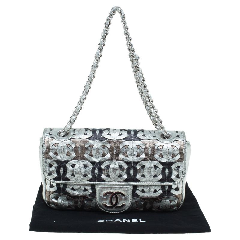 Chanel Metallic Silver Leather CC Cutout Flap Handbag 5