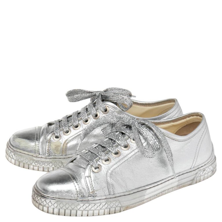 Chanel Metallic Silver Leather Lace Up Sneakers Size 38 For Sale at 1stDibs