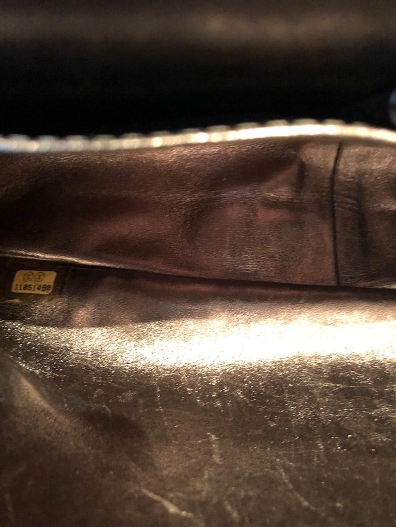 CHANEL Metallic Silber gesteppte 2,55 gealterte Reissue Tasche aus Leder mit doppelter Klappe 228  im Angebot 5
