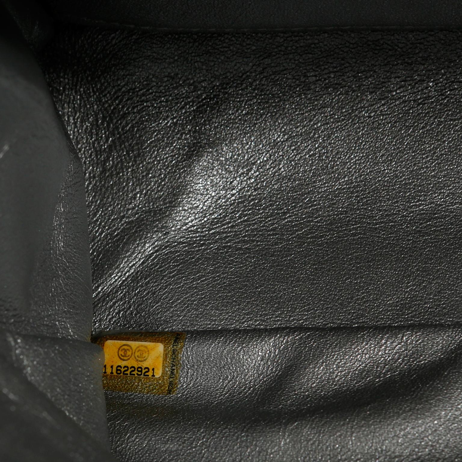 Women's or Men's Chanel Metallic Silver Maxi 2.55 Reissue Flap Bag 228 size For Sale