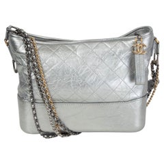 CHANEL Metallic Silber gesteppte Leder 2017 GABRIELLE MEDIUM HOBO Umhängetasche