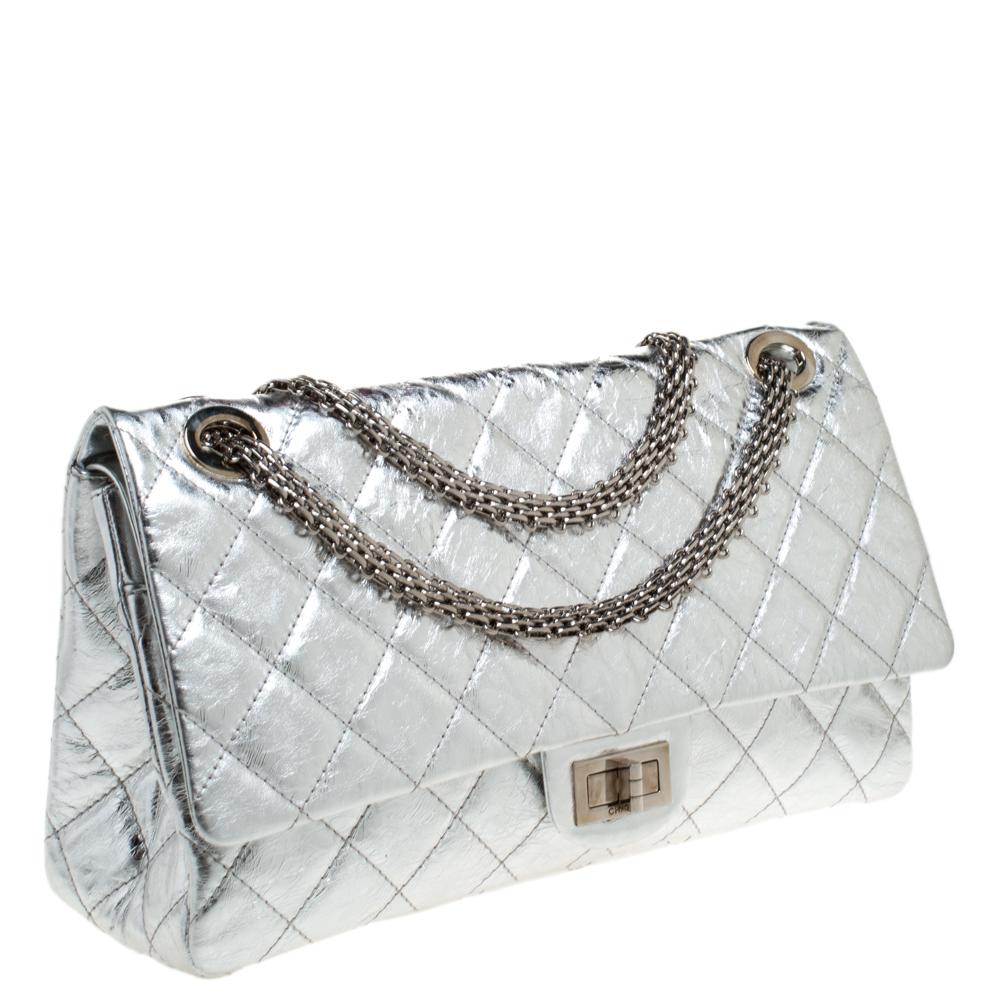 Chanel Metallic Silver Quilted Leather Reissue 2.55 Classic 228 Flap Bag In Good Condition In Dubai, Al Qouz 2