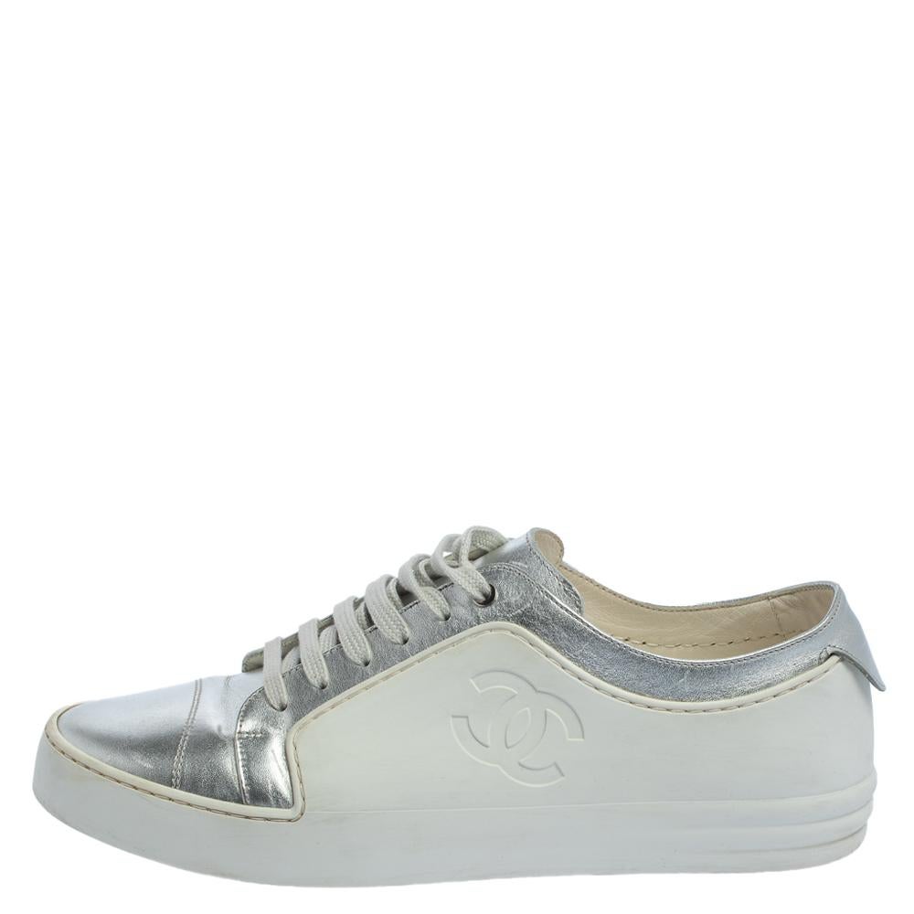 Women's Chanel Metallic Silver/White Leather And Rubber CC Low Top Sneakers Size 40.5