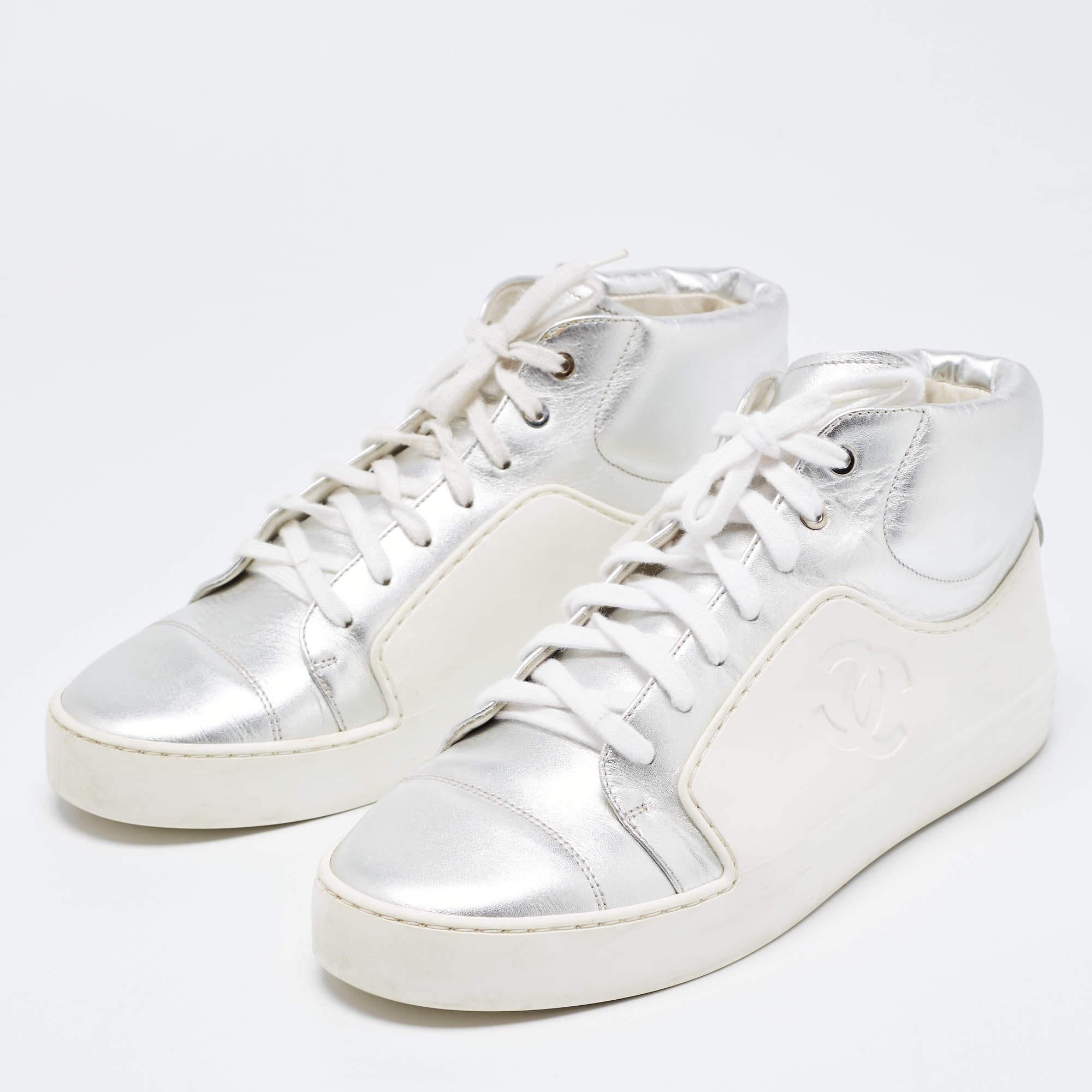 Men's Chanel Metallic Silver/White Leather And Rubber Lace Up High Top Sneakers Size 3