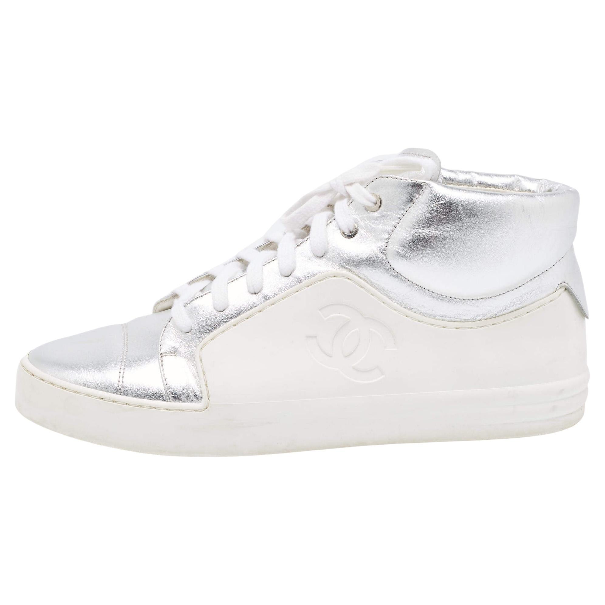 Chanel Metallic Silver/White Leather And Rubber Lace Up High Top Sneakers Size 3 For Sale