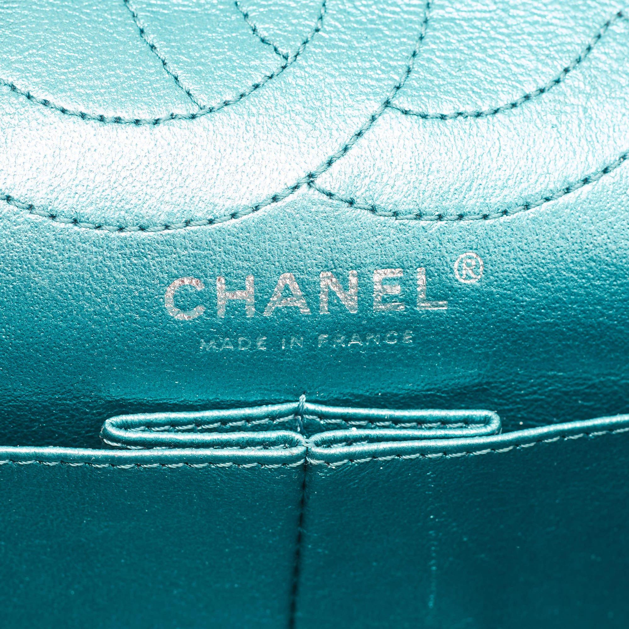 Chanel Metallic Teal Green Quilted Leather Reissue 2.55 Classic 226 Flap Bag en vente 8