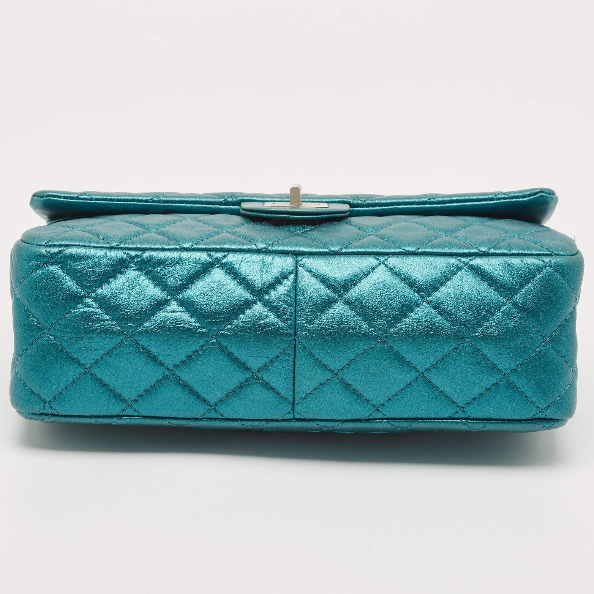Women's Chanel Metallic Teal Green Quilted Leather Reissue 2.55 Classic 226 Flap Bag For Sale