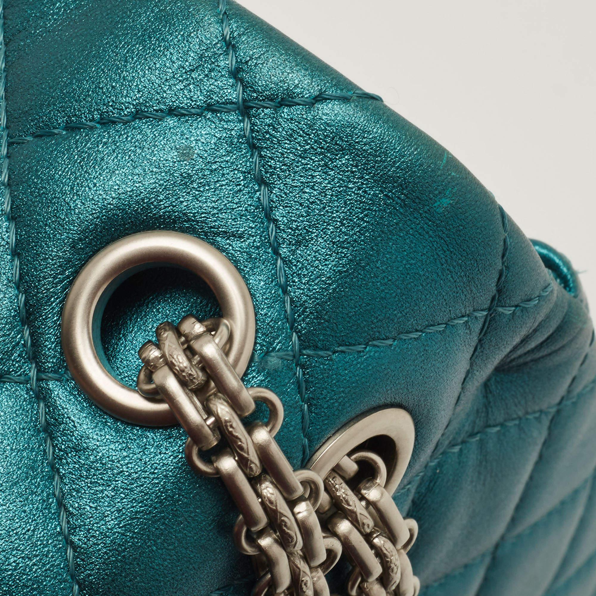 Chanel Metallic Teal Green Quilted Leather Reissue 2.55 Classic 226 Flap Bag For Sale 4