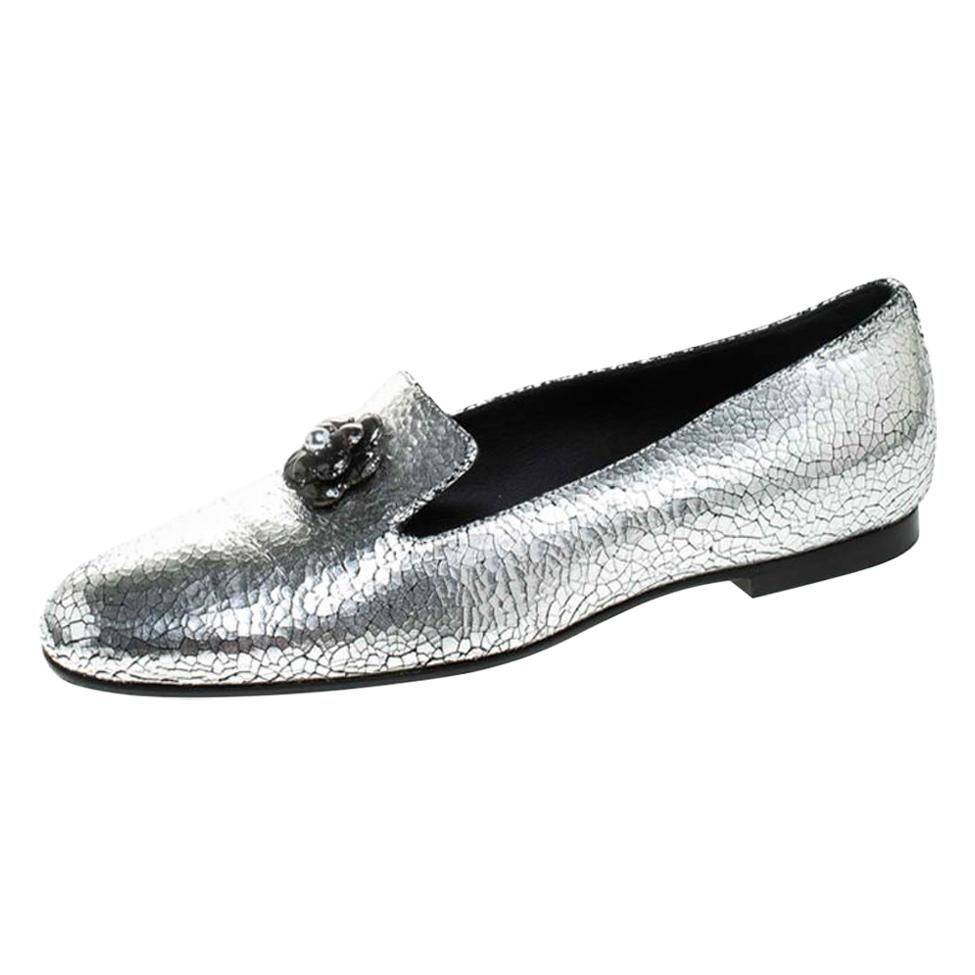 Chanel Metallic Textured Leather Camellia Loafers Size 40