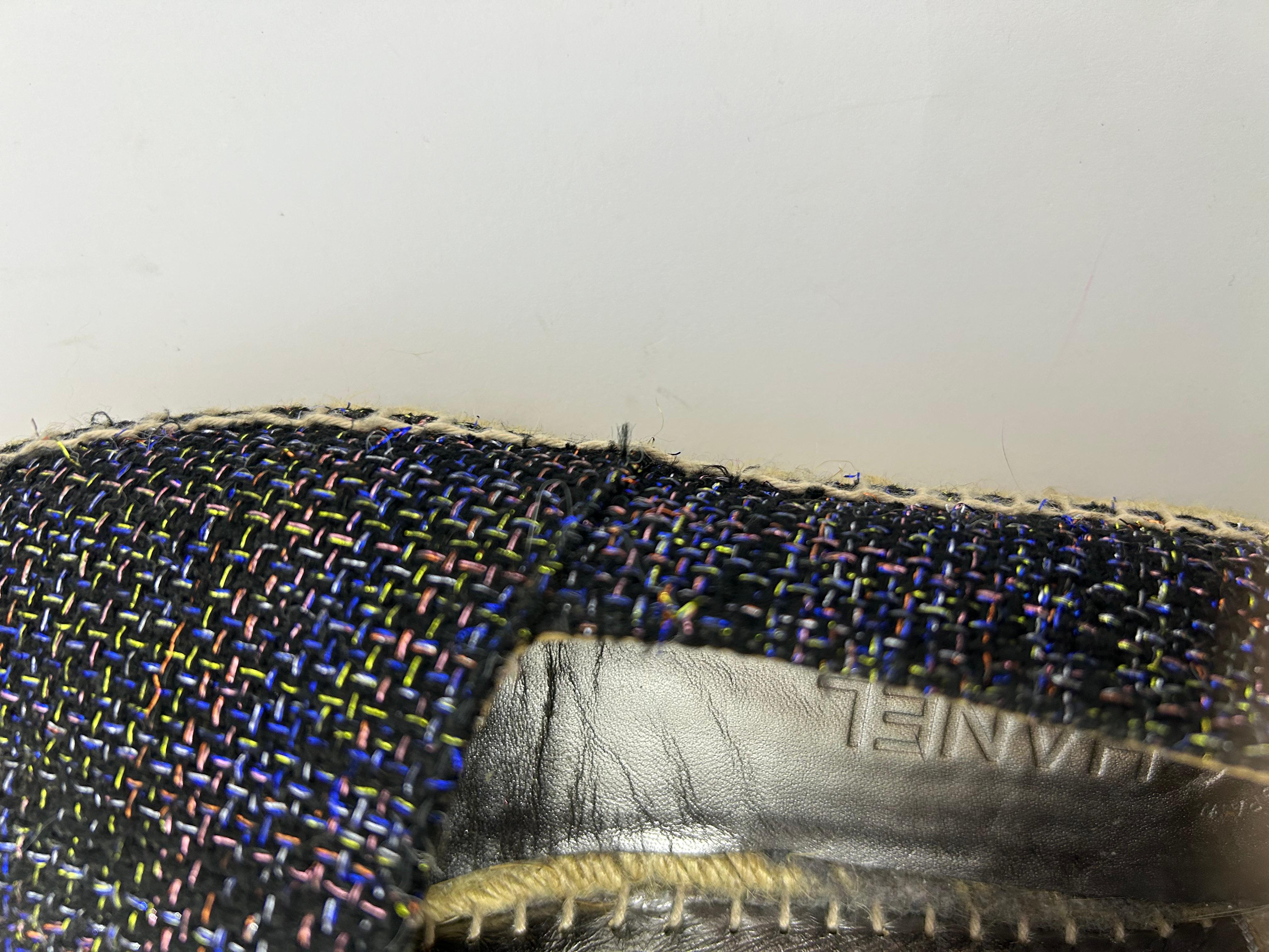 Chanel Espadrilles à bout ouvert CC et en tweed métallisé, taille EU 36 en vente 7