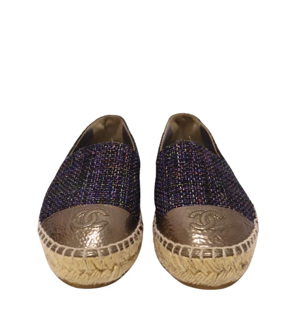 Chanel Espadrilles à bout ouvert CC et en tweed métallisé, taille EU 36 Unisexe en vente