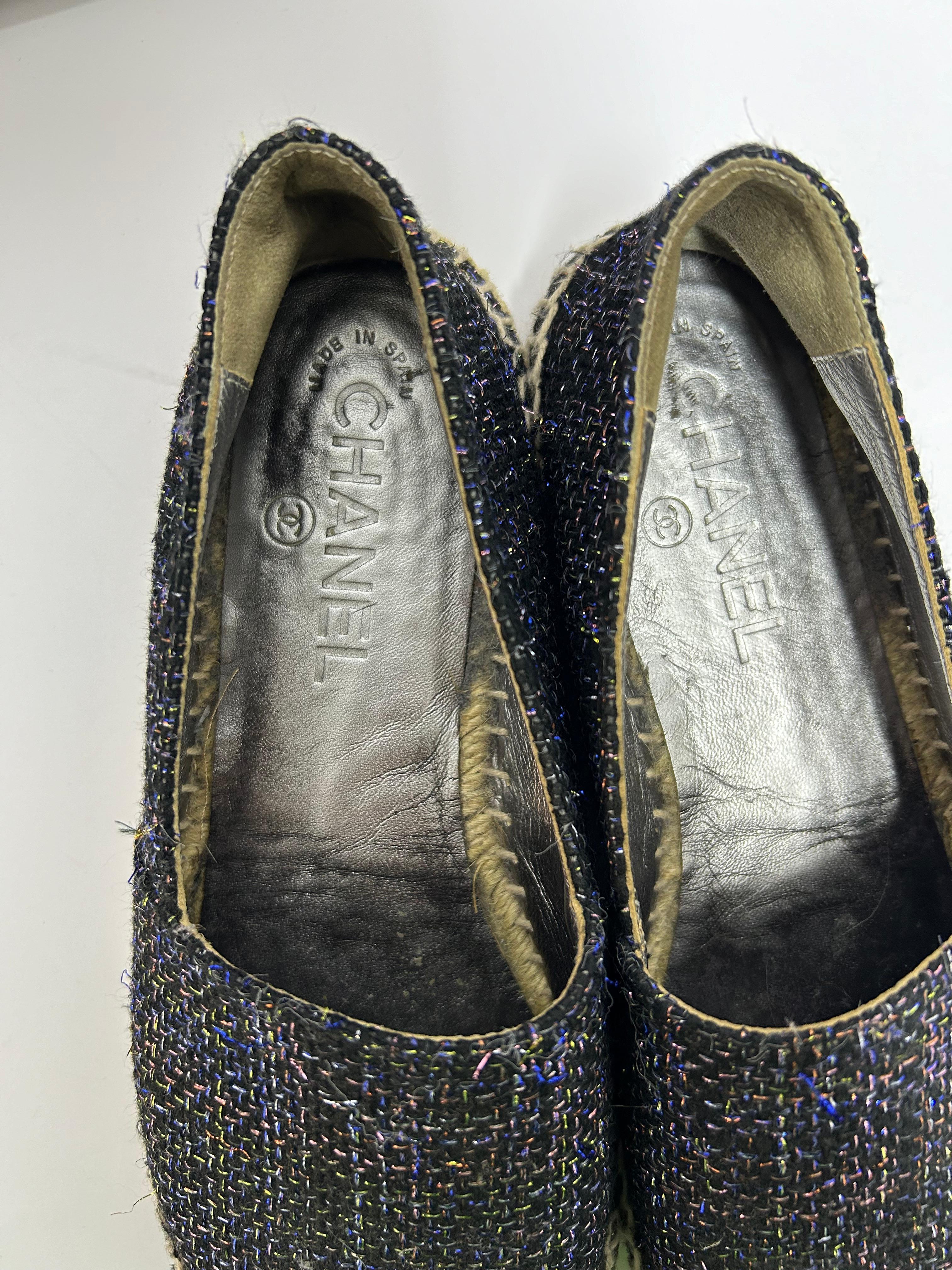 Chanel Espadrilles à bout ouvert CC et en tweed métallisé, taille EU 36 en vente 2