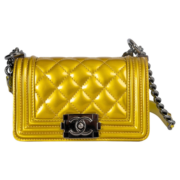 CHANEL Sac à bandoulière 2014 14S MINI BOY en cuir verni jaune