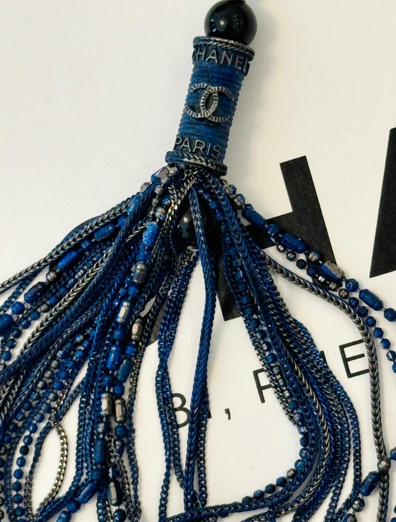 Chanel métiers dart pre fall 2010 Paris Shanghai collection pendentif ou Keycharm sac ou Keychain, runway piece no stamp 