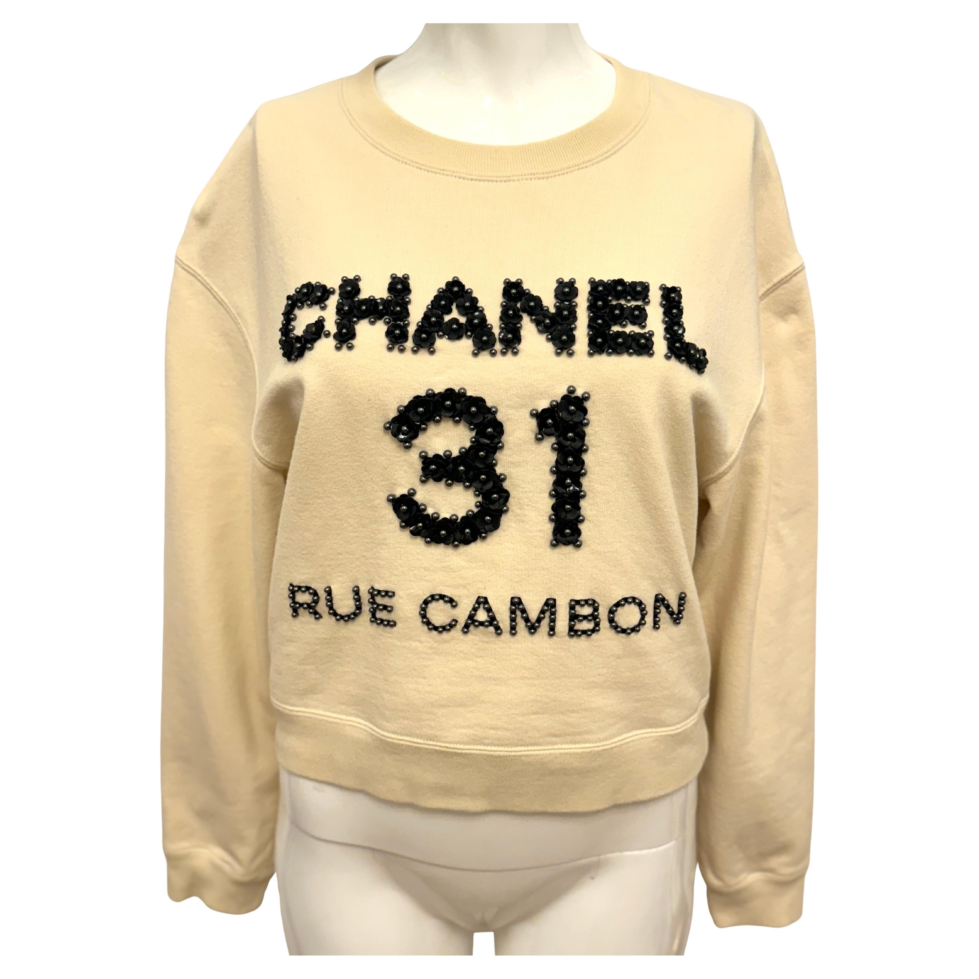 Chanel métiers d'art 2020 runway 31 rue Cambon sweat-shirt en coton