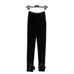 Chanel Metiers D'Art FW 2021 Black Velvet CC Bow 21A Leggings