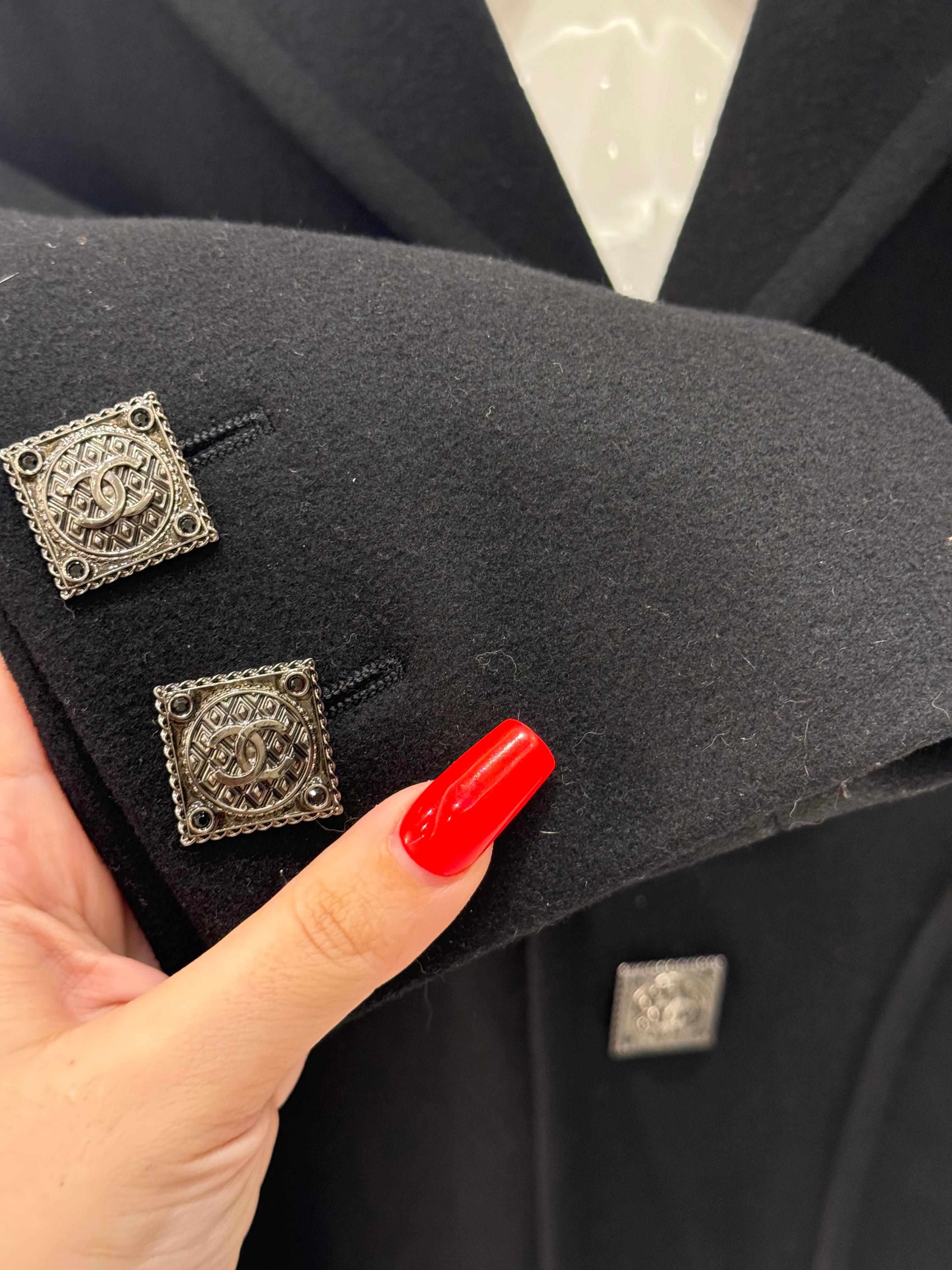 Chanel métiers d'art Paris Byzance 2011 Défilé manteau en laine noire Unisexe en vente