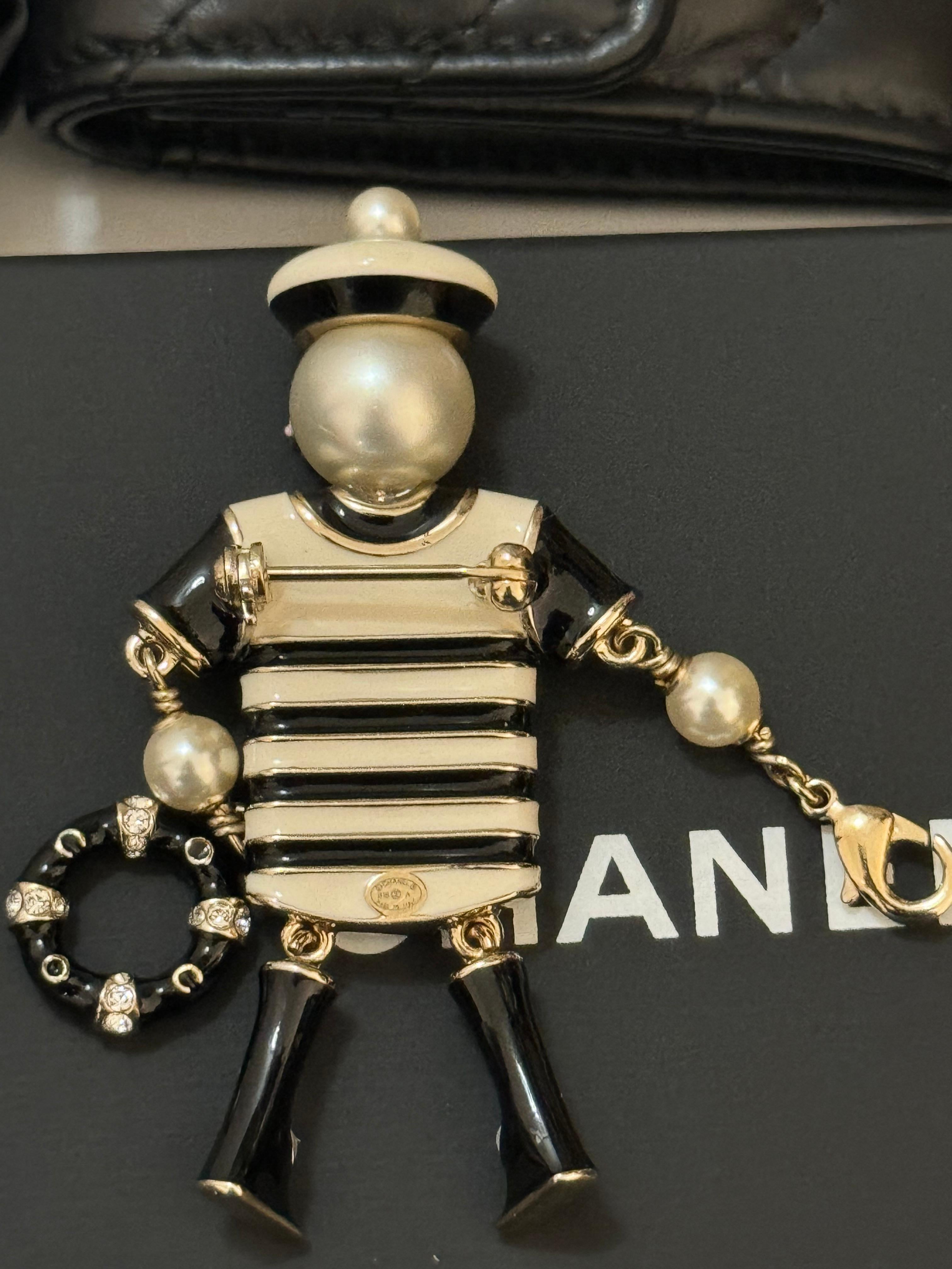 Chanel métiers d’art Paris Hambourg 2018 rare coco sailor doll brooch For Sale 1