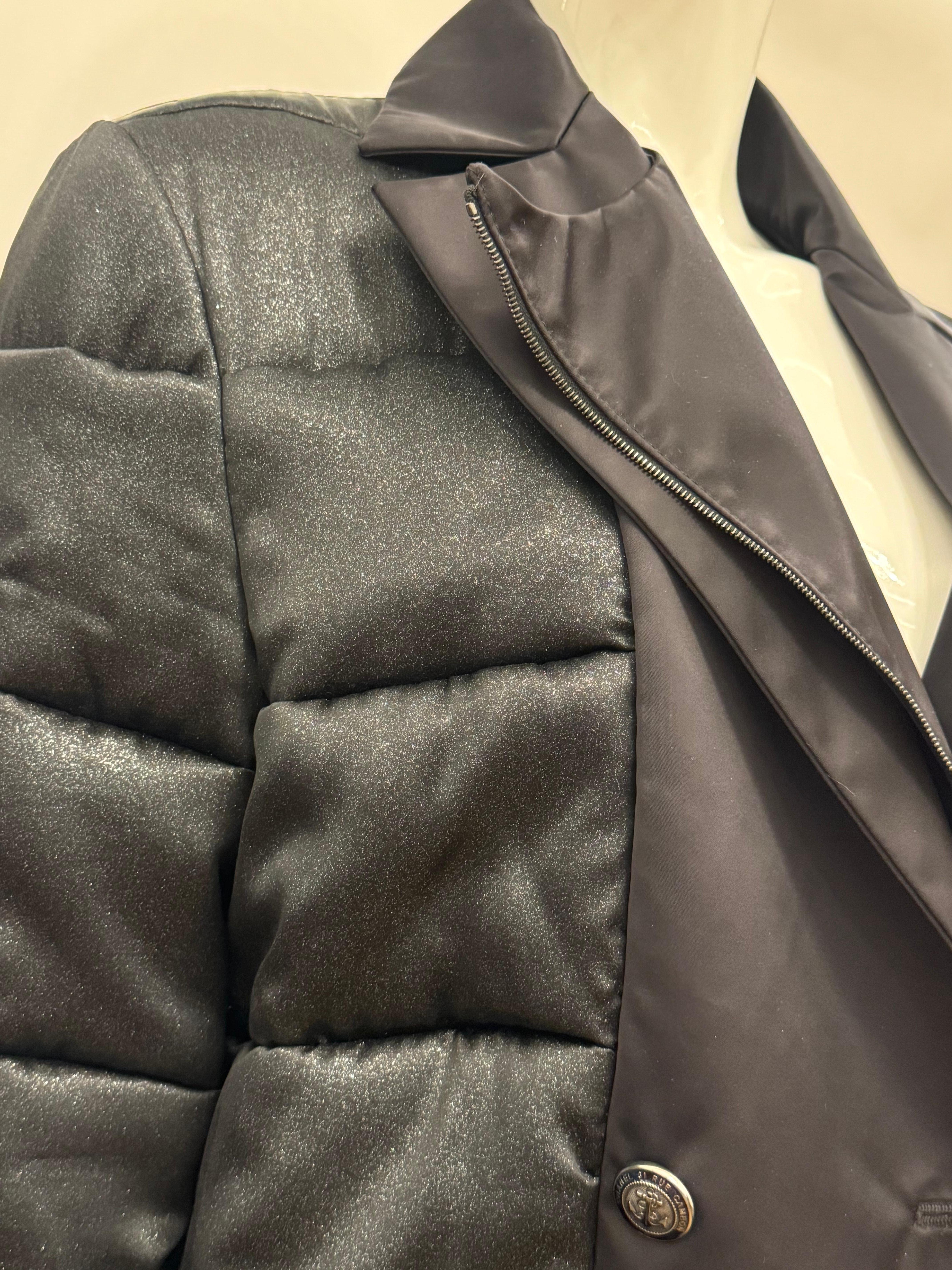 Chanel métiers d’art Paris Hambourg pre fall 2018 puffer jacket anchor buttons For Sale 10