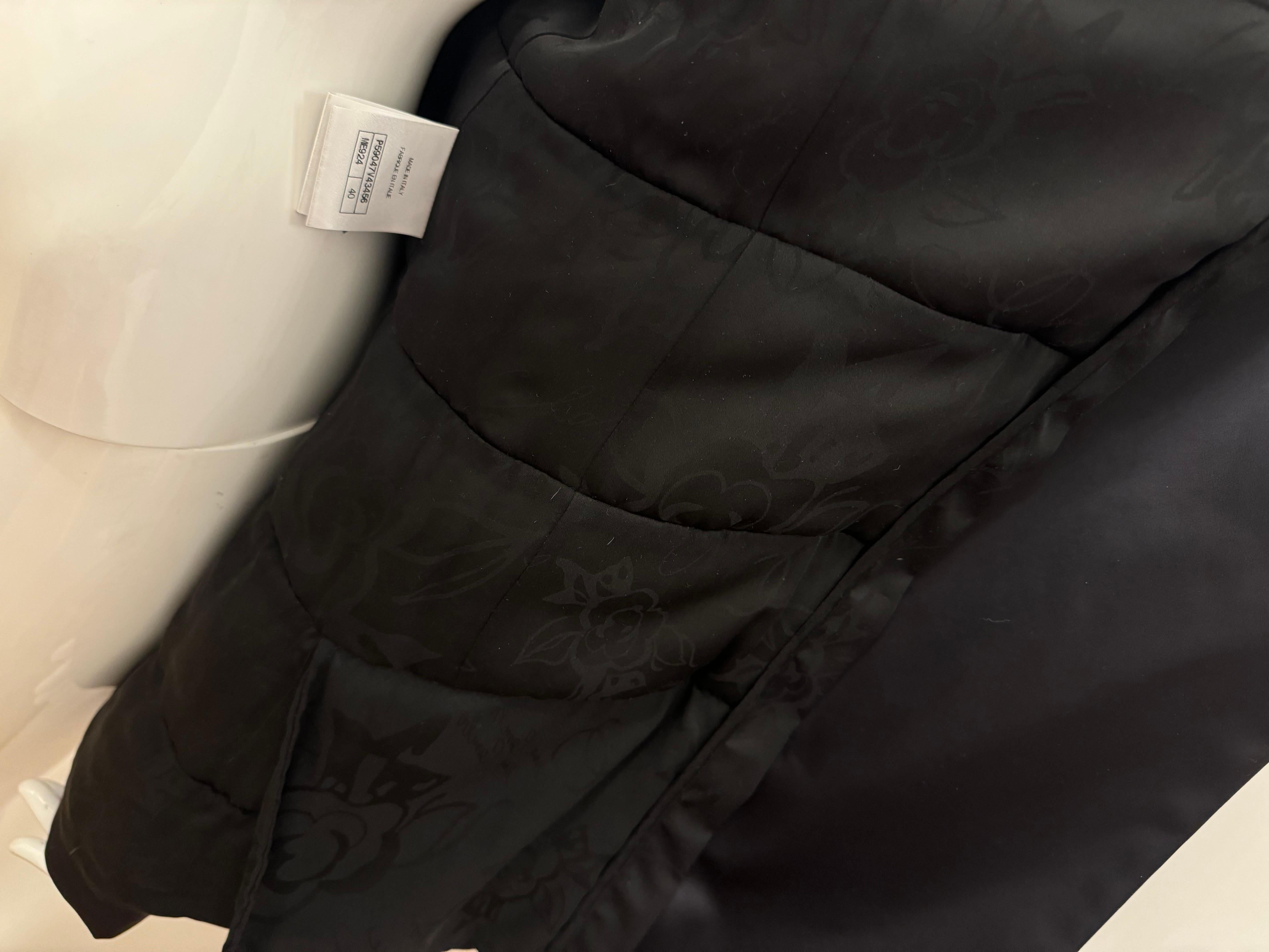 Chanel métiers d’art Paris Hambourg pre fall 2018 puffer jacket anchor buttons For Sale 11