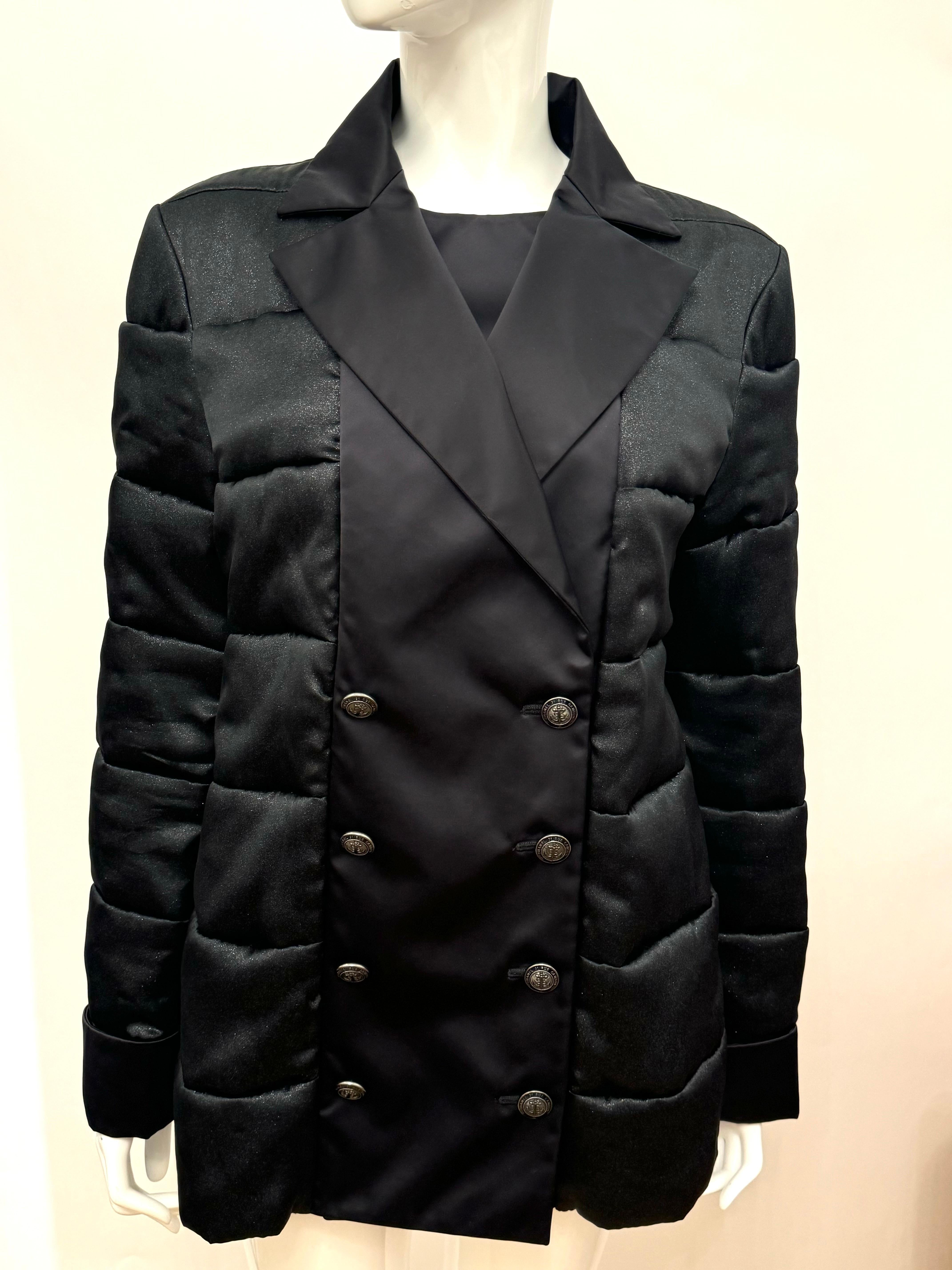 Chanel métiers d’art Paris Hambourg pre fall 2018 puffer jacket anchor buttons For Sale 12