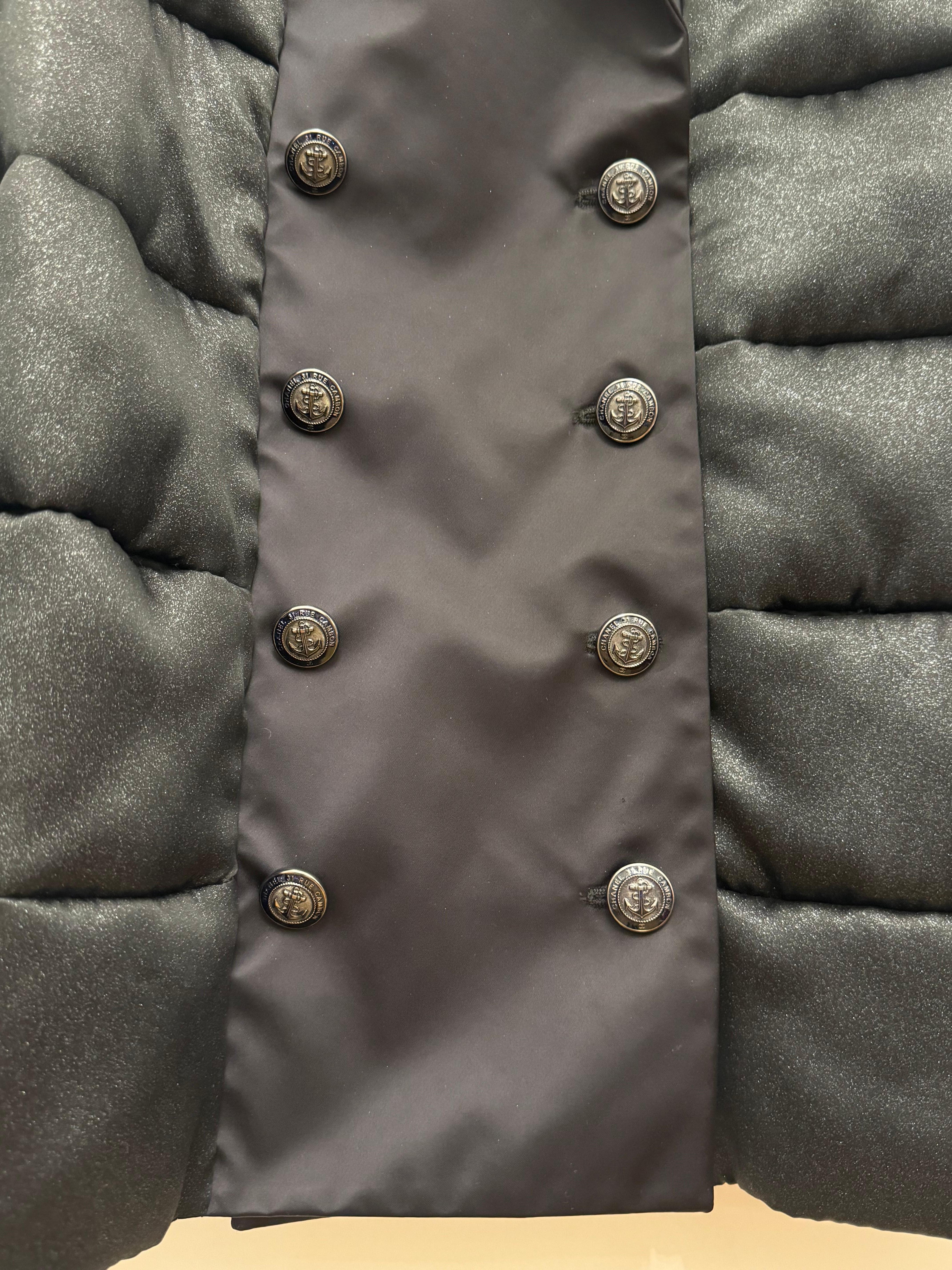 Chanel métiers d’art Paris Hambourg pre fall 2018 puffer jacket anchor buttons For Sale 2