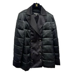 Chanel métiers d’art Paris Hambourg pre fall 2018 puffer jacket anchor buttons