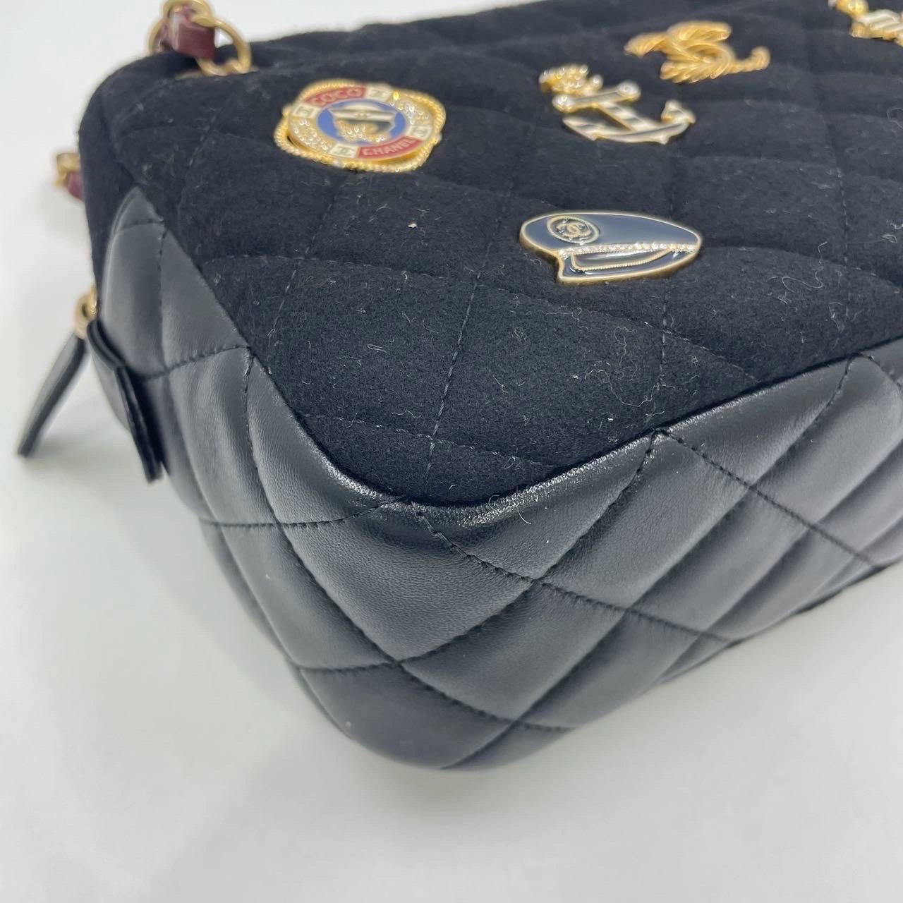 Chanel Métiers d'Art Paris-Hamburg Wool Charms Camera Bag For Sale 8