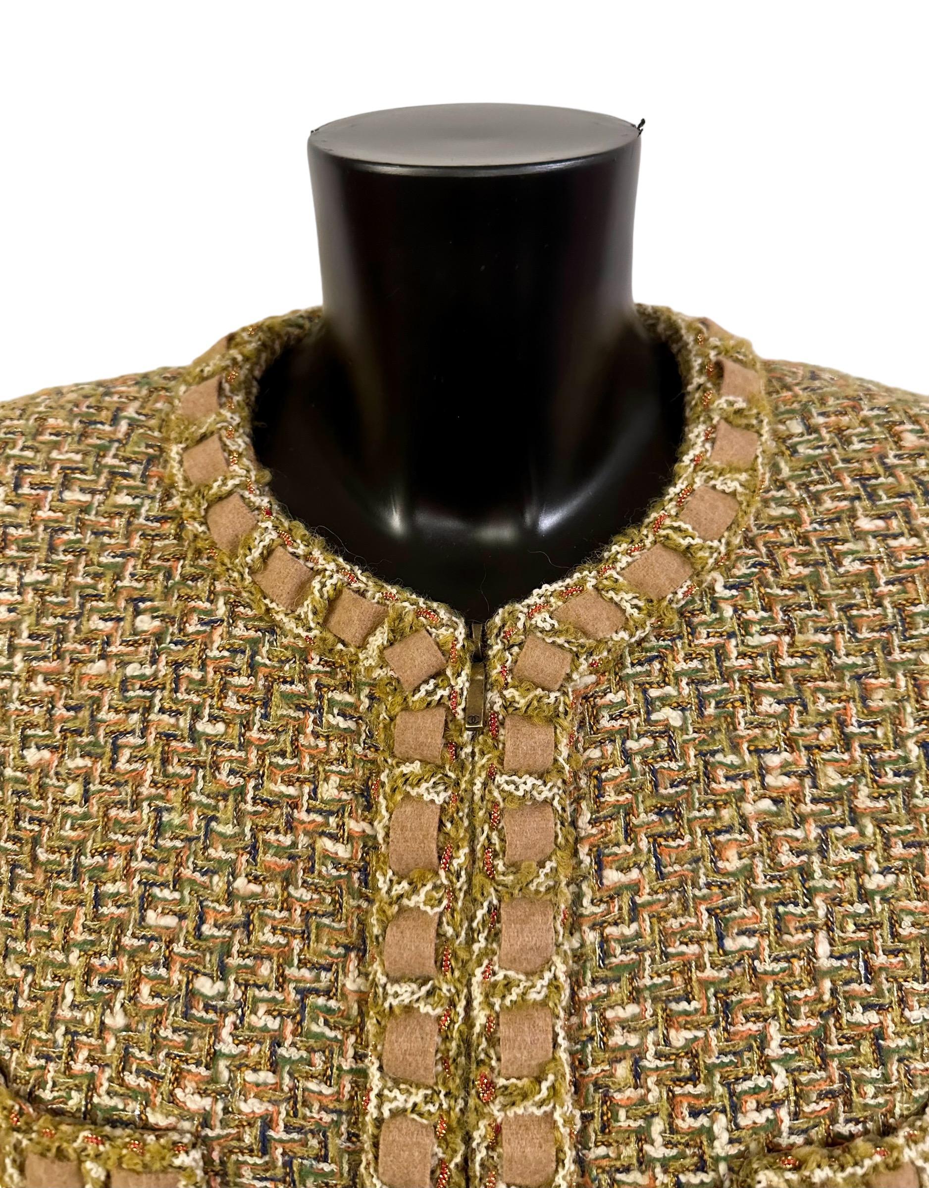 Women's or Men's Chanel Métiers d'Art Paris-Rome Fall 2016 Tweed Jacket For Sale