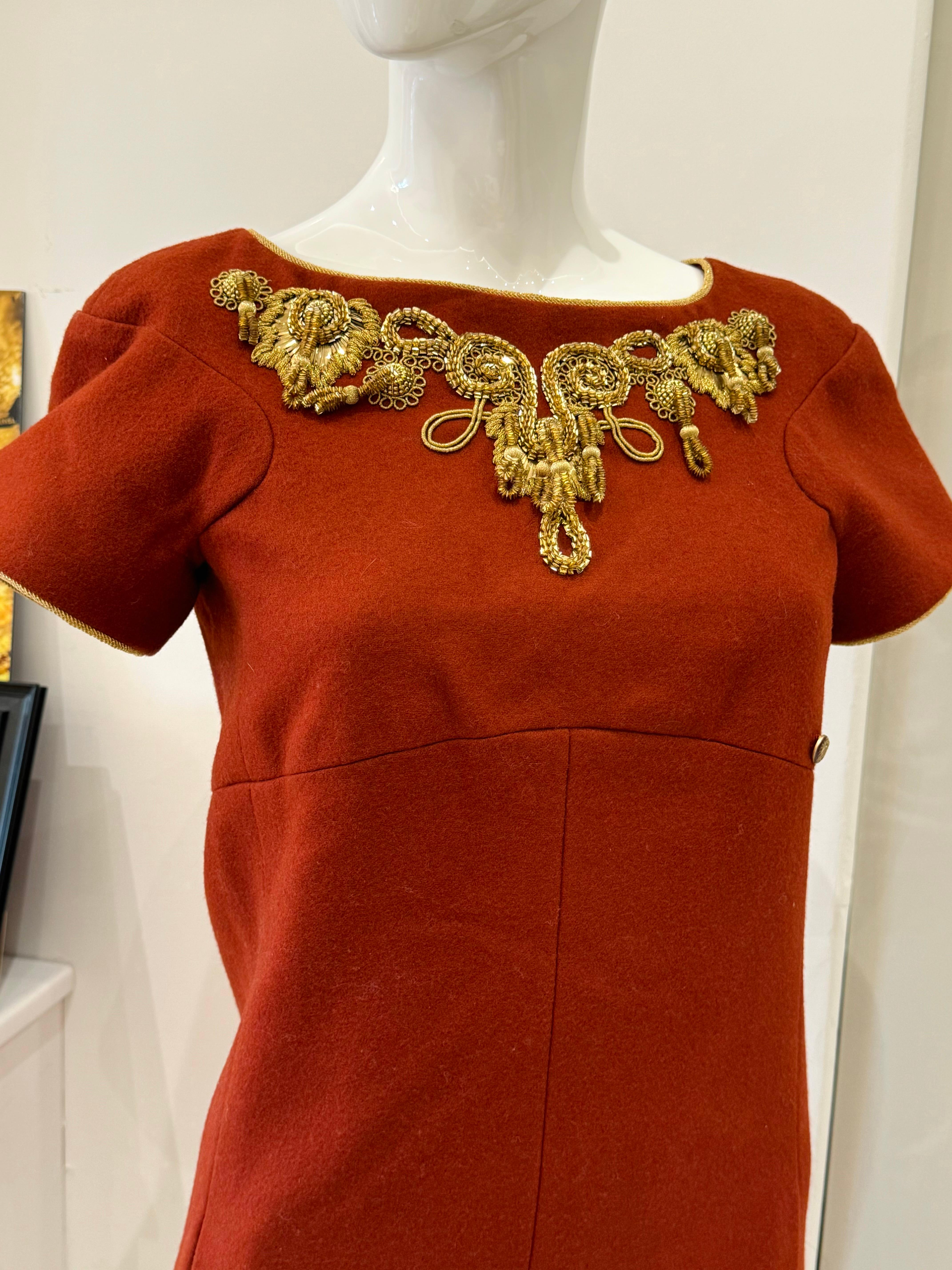 Chanel métiers d'art París Salzburgo 2015 pasarela vestido rojo bordado en venta 5