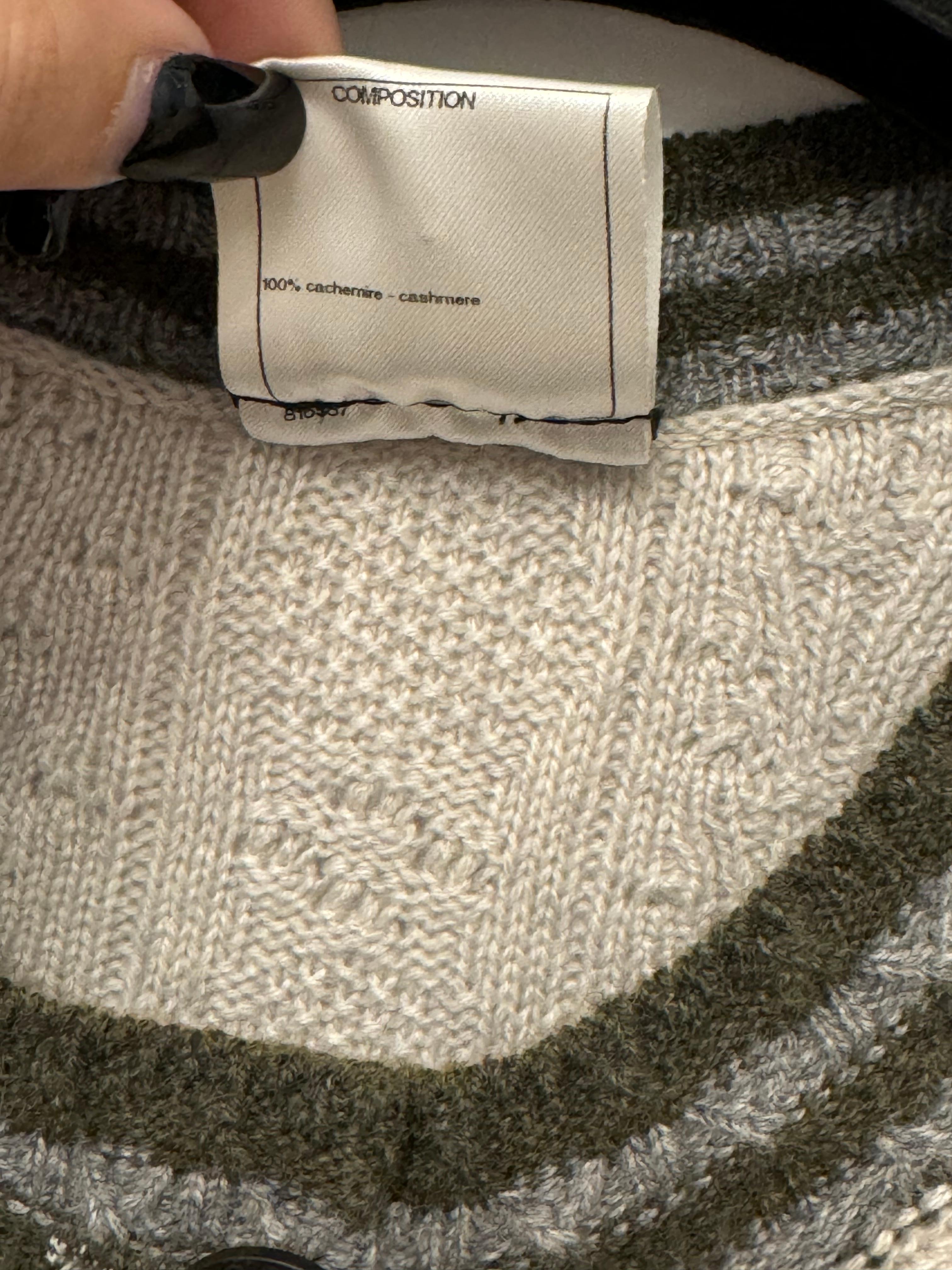 Chanel métiers d'art Paris Salzburg pre fall 2015 cardigan en broderie de cachemire. en vente 3