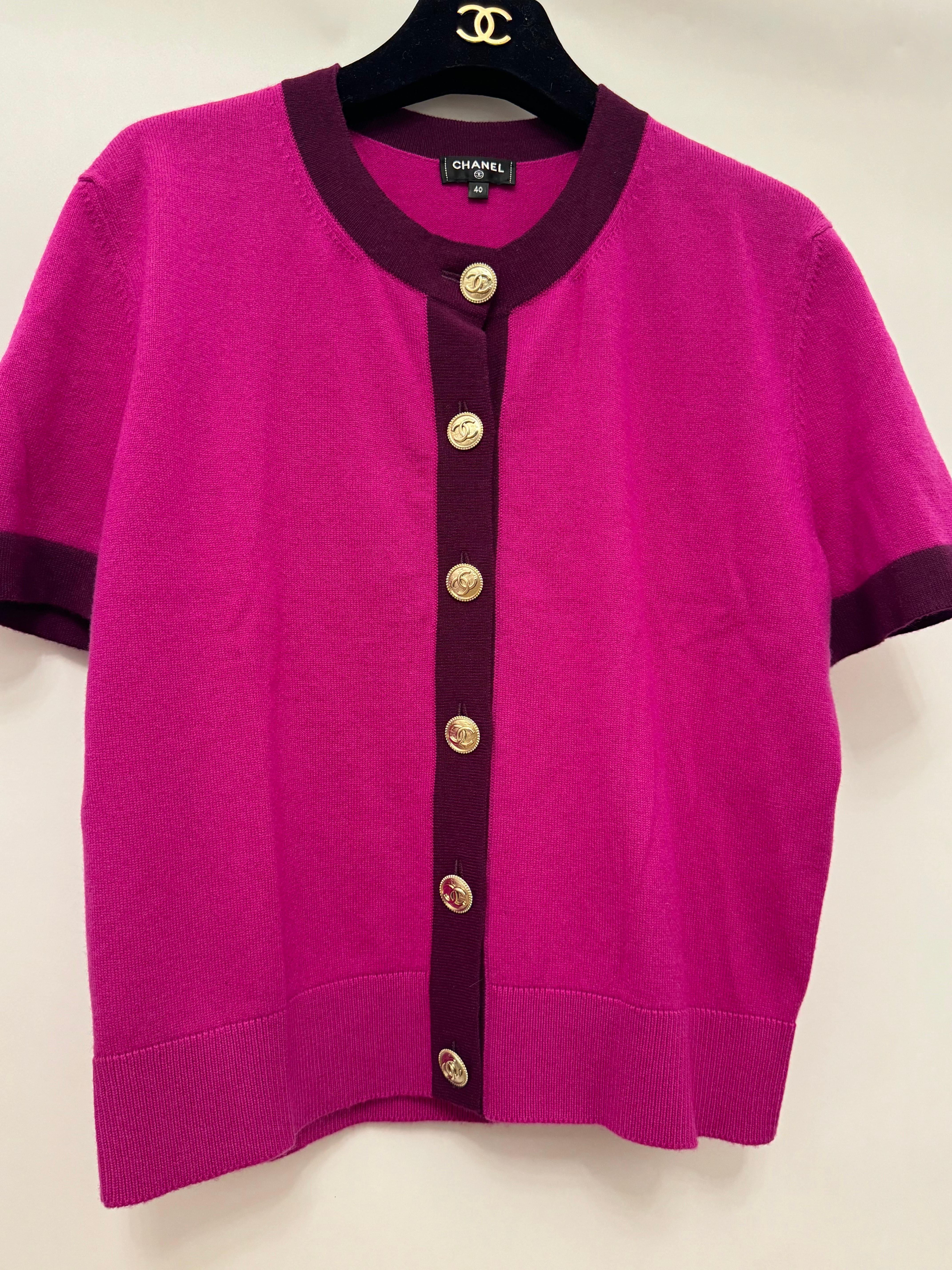 Chanel métiers d’art Pre Fall 2020 runway short sleeve cashmere cardigan For Sale 5