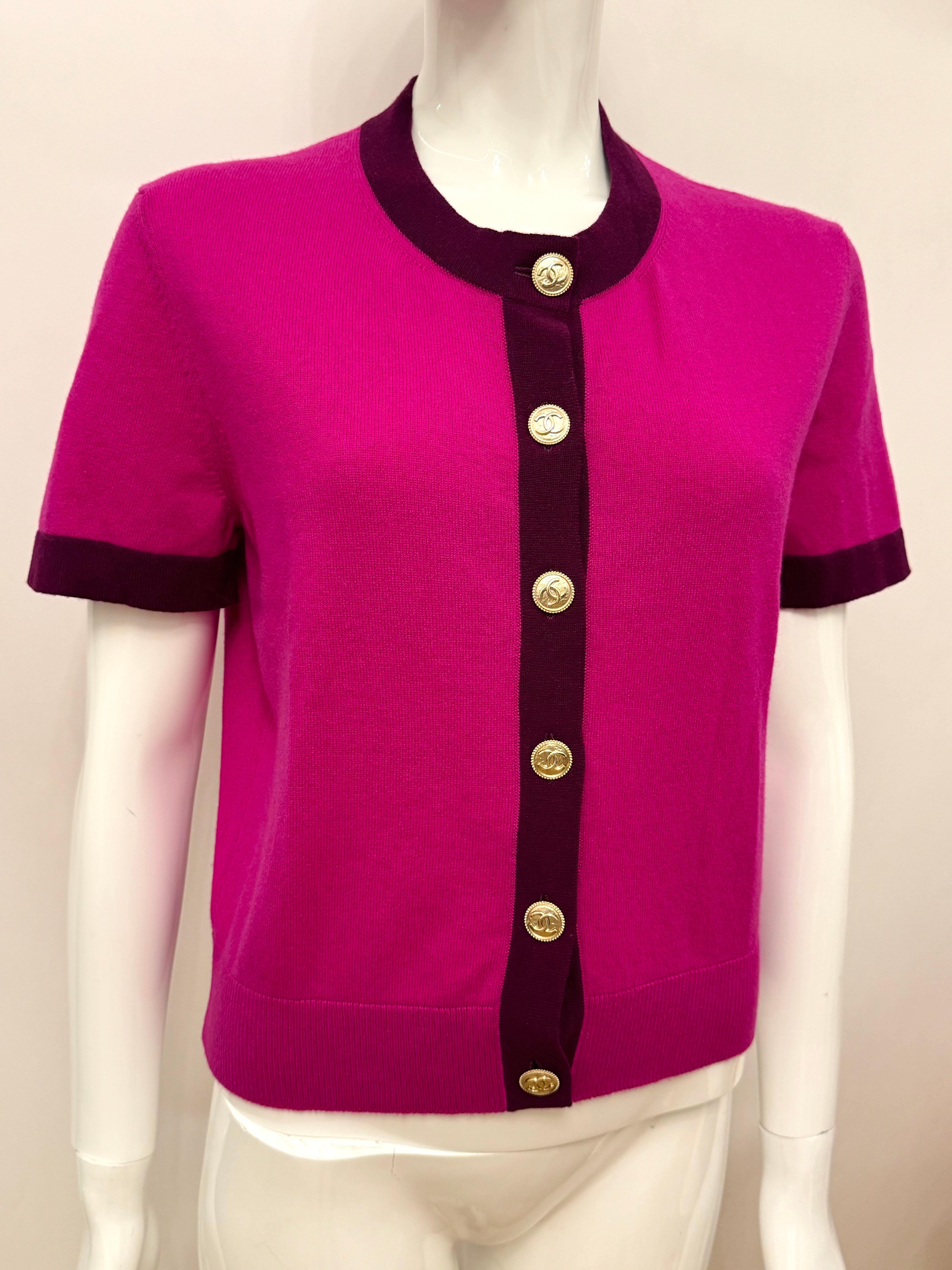 Chanel métiers d’art Pre Fall 2020 runway short sleeve cashmere cardigan For Sale 7