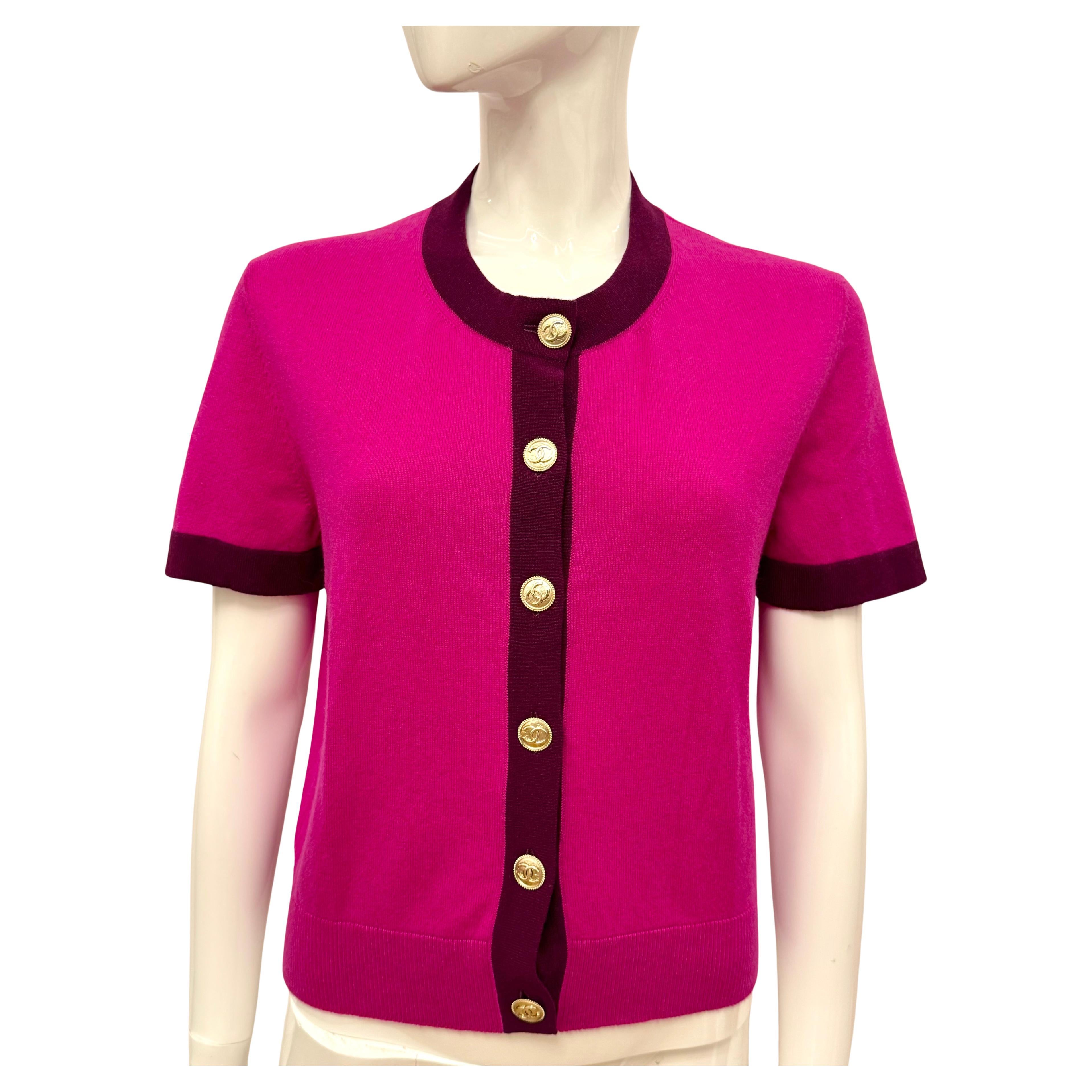 Chanel métiers d’art Pre Fall 2020 runway short sleeve cashmere cardigan For Sale