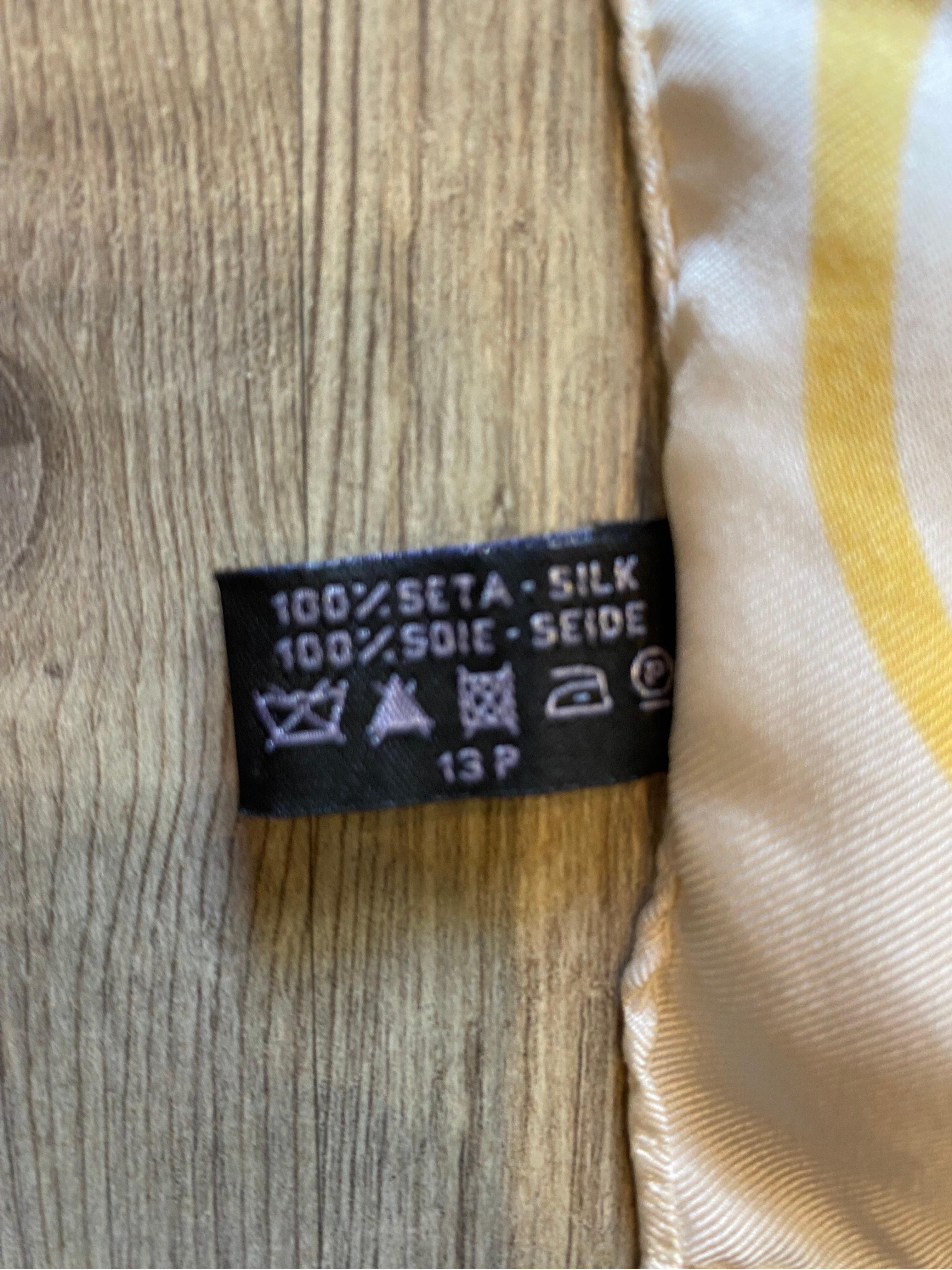 Women's or Men's Chanel Miami silk scarf foulard