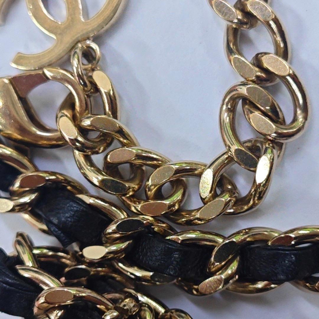 De las mujeres Chanel Micro Flap Bag Charm Collar Gargantilla con Cadena Matelasse en venta